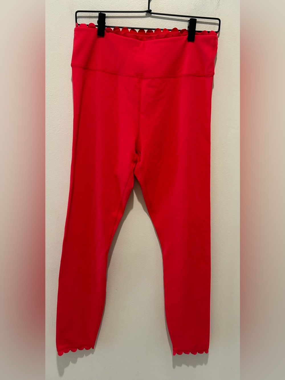 IVL Collective Dark Hot Pink Scallop Edges Leggings Pants - Women’s Size 10 gym